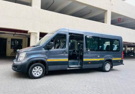 Urbania Traveller 17 Seater